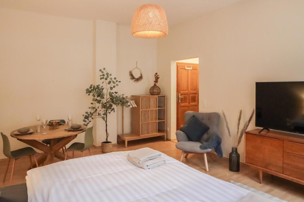 Sleepwell Apartment - Emilienblick Λειψία Εξωτερικό φωτογραφία